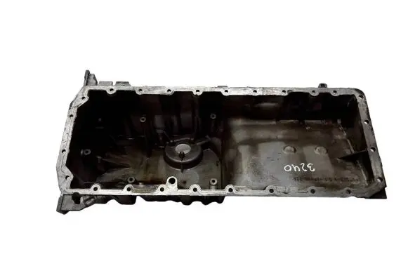 BMW 5 E60 E61 Oil sump 7801365