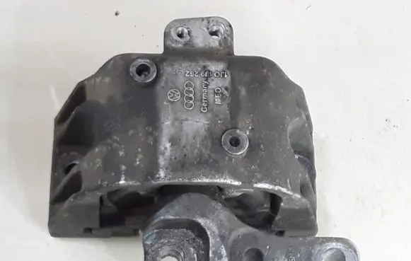 Seat Toledo II (1M) Engine mount bracket 1J0199262BF