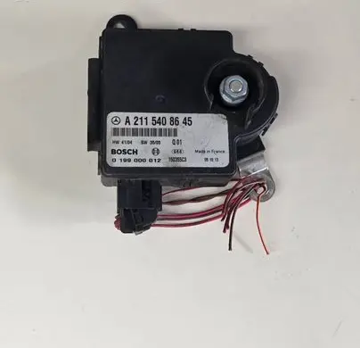 Mercedes-Benz CLS C219 Battery control module A2115408645