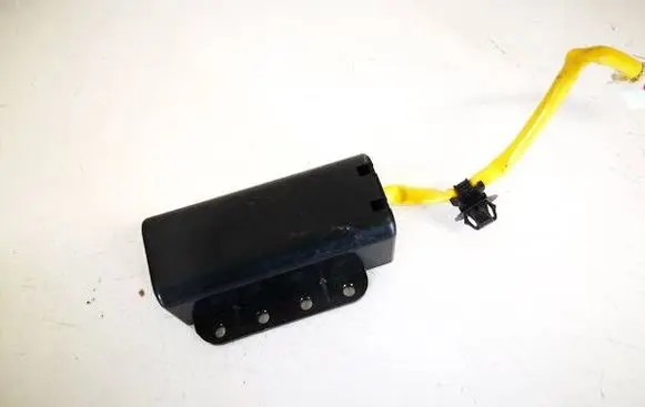 Passenger airbag on/off switch