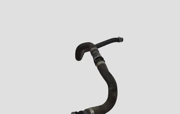 Volvo V40 Engine coolant pipe/hose