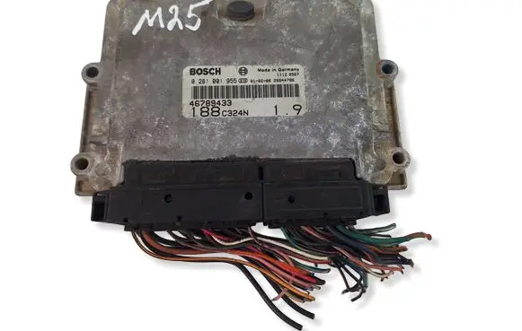 Fiat Punto (188) Engine control unit/module 46789433 0281001955