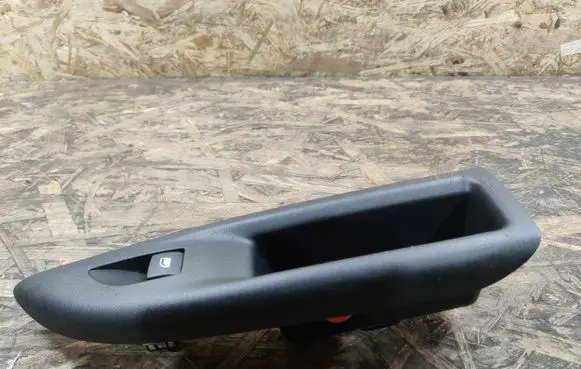 Opel Mokka B Rear door handle trim 9835154180