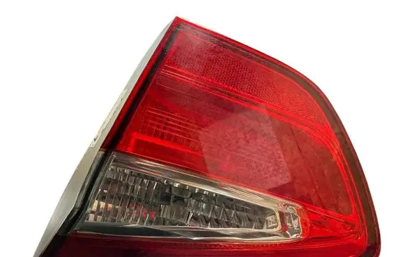 KIA Rio Tailgate rear/tail lights 924041W2