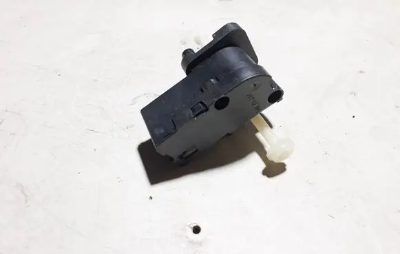 Headlight level adjustment motor