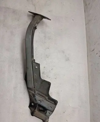 Audi A8 S8 D4 4H Fender mounting bracket 4H0821234