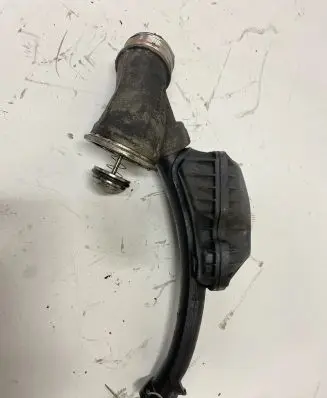 Intake resonator