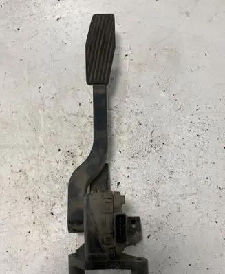 Opel Combo C Accelerator throttle pedal 9129423