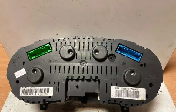 Seat Toledo II (1M) Speedometer (instrument cluster) 1M0920802A 1910010271 88311292