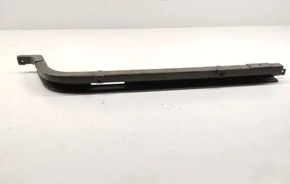 Renault Kangoo II Sliding door middle rail 13147R