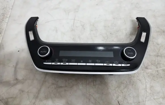 Toyota Corolla E210 E21 Climate control unit 5590002F30