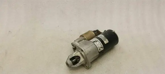 Mercedes-Benz E W212 Starter motor A0061516001