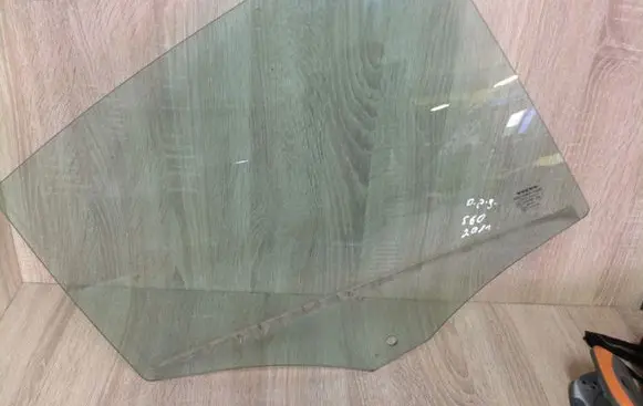Volvo S60 Rear door window glass