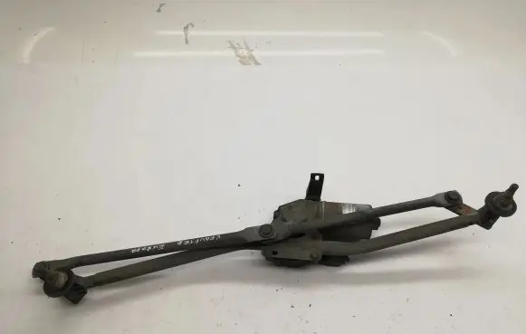Volkswagen Crafter Front wiper linkage and motor