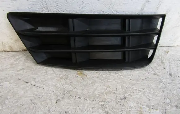 Audi A4 S4 B9 Front bumper lower grill 8W0807682B