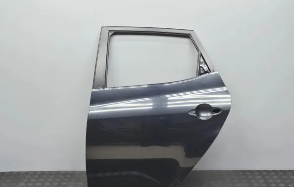 KIA Venga Rear door