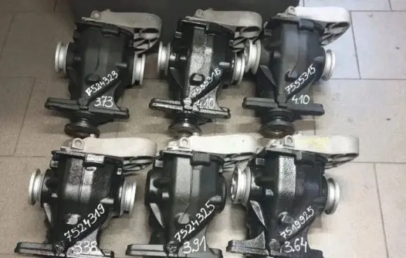 BMW 1 E81 E87 Rear differential 7556795