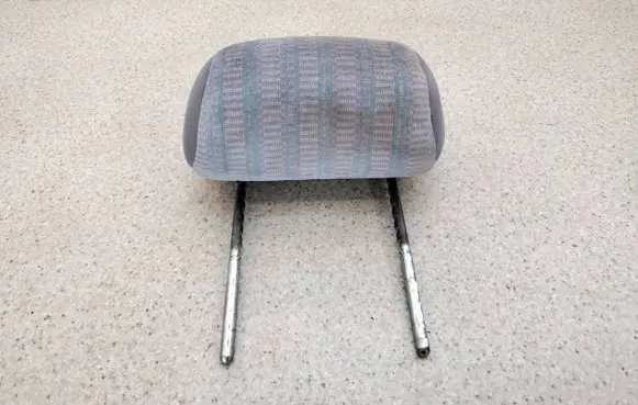 Ford Mondeo MK I Front seat headrest 