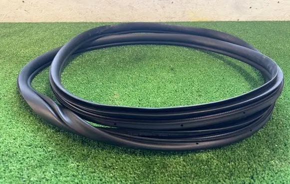 KIA Niro Rubber seal rear door