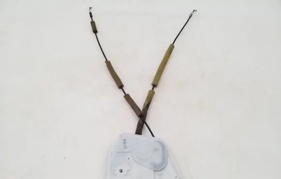 Mazda 6 Front door lock F96G01R1