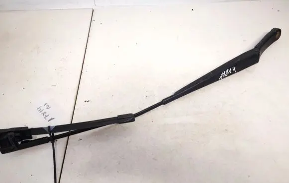 Skoda Octavia Mk2 (1Z) Front wiper blade arm 1z1955410