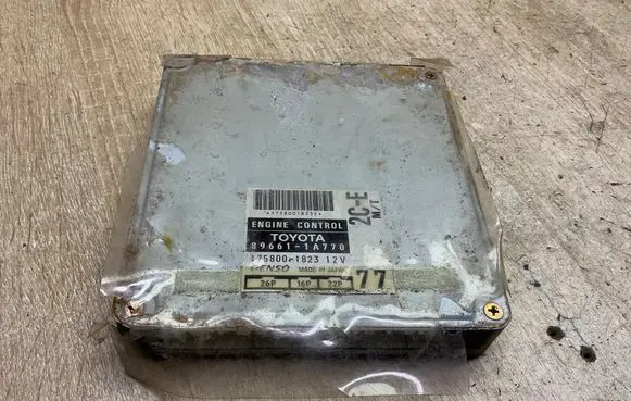 Toyota Corolla E110 Engine control unit/module 896611a770 1758001823