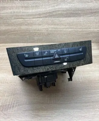 Mercedes-Benz CLS C219 Hazard light switch A2116800552