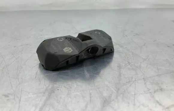 BMW 5 E60 E61 Tire pressure sensor 6779490