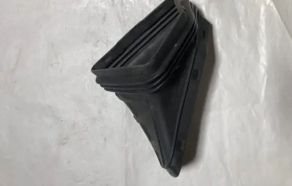 Audi A5 8T 8F Air intake duct part 8K0129739