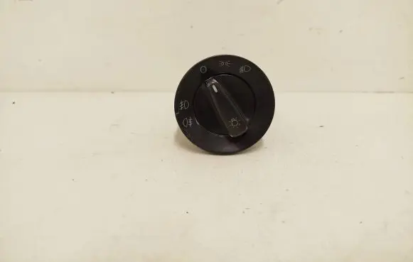 Volkswagen Golf IV Light switch