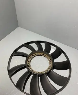 Audi A4 S4 B6 8E 8H Fan impeller 058121301B
