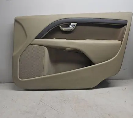 Volvo V70 Front door card panel trim