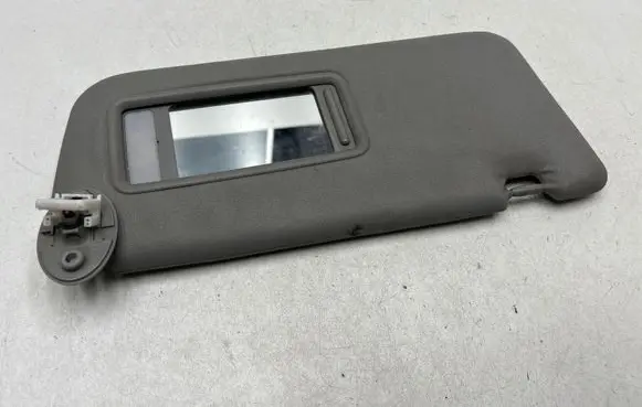 Toyota RAV 4 (XA20) Sun visor