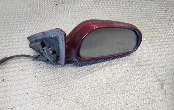 Mazda 626 Front door electric wing mirror E13010519
