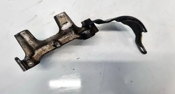 Honda Civic Engine mounting bracket 90SMJ