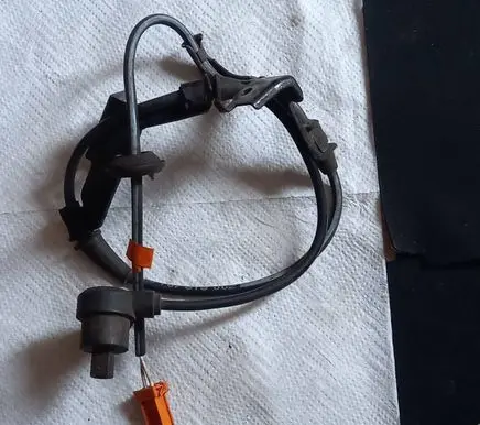 Audi A6 S6 C5 4B ABS brake wheel speed sensor S107818002
