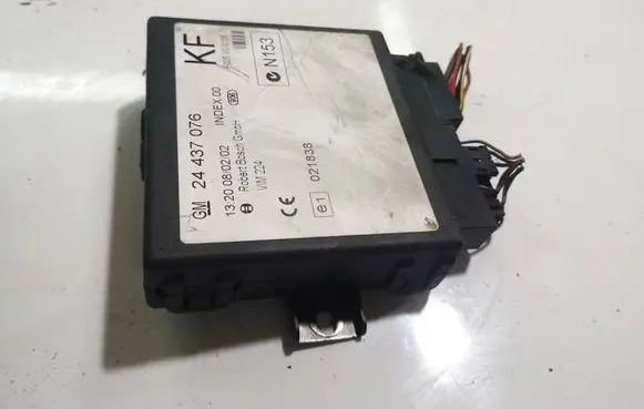 Opel Zafira A Comfort/convenience module 24437076 E1021838