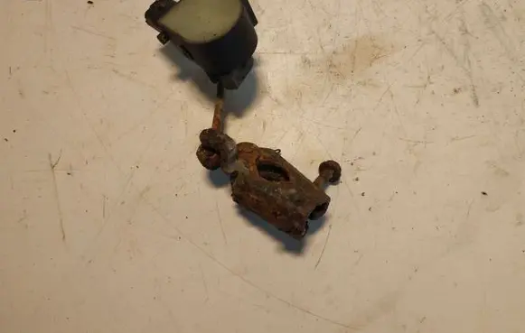 Headlight/headlamp level sensor