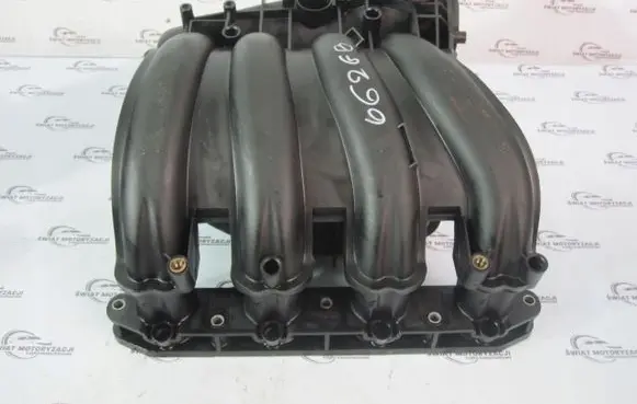 BMW 1 E81 E87 Intake manifold 7560229