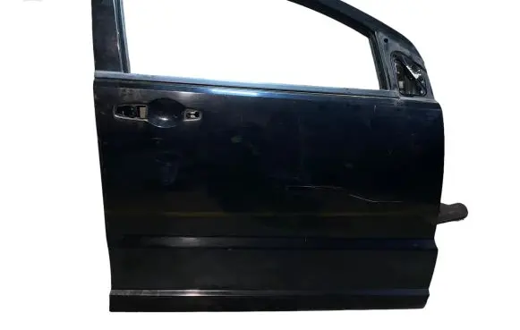 Dodge Caliber Front door