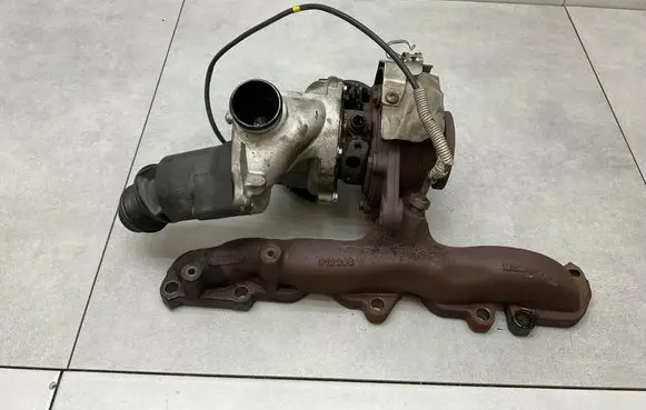 Volkswagen Golf VII Turbo 04L253016H