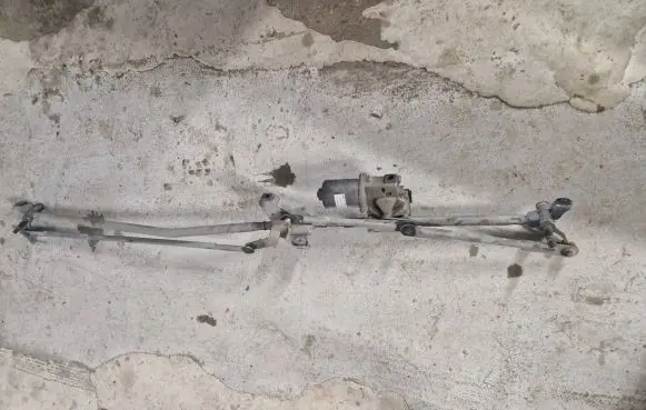 Citroen C4 II Front wiper linkage and motor 9687382580