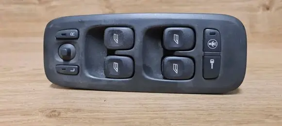 Volvo S60 Electric window control switch 8682836