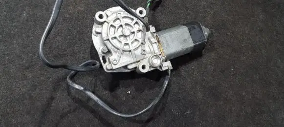 Audi A6 S6 C4 4A Front door window regulator motor 0531826101