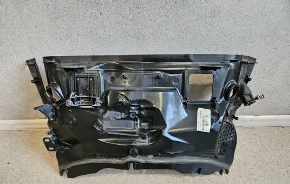 Mercedes-Benz E W238 Other engine bay part A2536201101