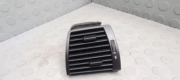 BMW X5 E53 Dashboard side air vent grill/cover trim 8402215