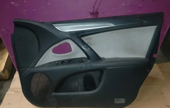 Toyota Avensis T270 Front door card panel trim 6777705040
