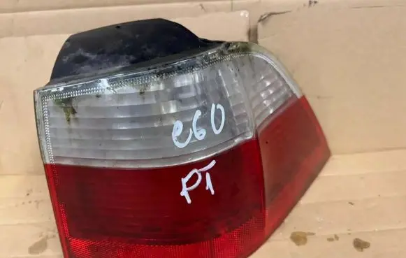 BMW 5 E60 E61 Rear/tail lights 6935320