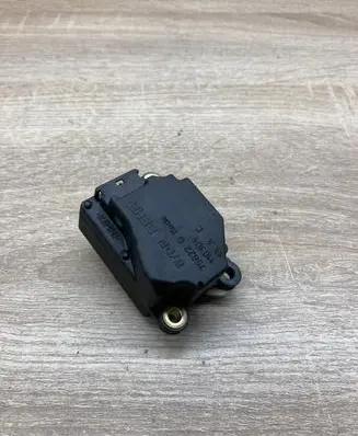 Volvo XC90 Air flap motor/actuator 75622G 110304