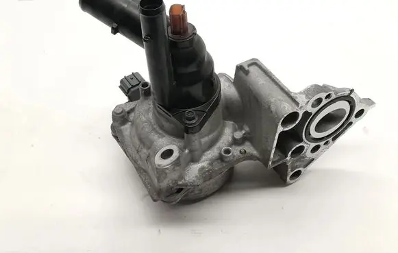 Toyota RAV 4 (XA50) Water pump 0810105880101 AISIN4